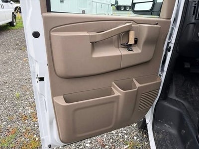 2026 Chevrolet Express Cutaway 3500 1WT