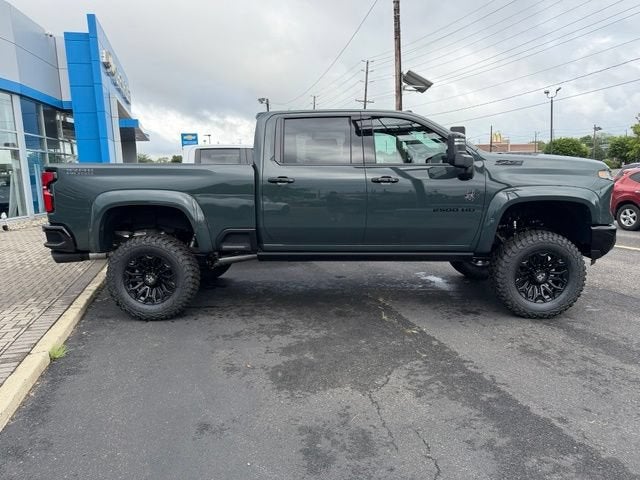 2026 Chevrolet Silverado 2500 HD LTZ BLACK WIDOW