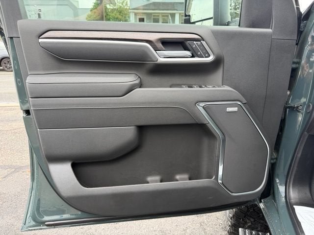 2026 Chevrolet Silverado 2500 HD LTZ BLACK WIDOW