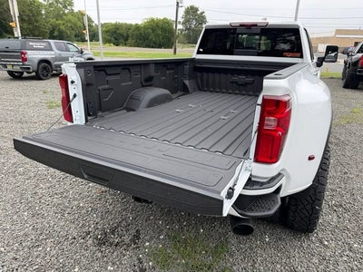 2026 Chevrolet Silverado 3500 HD High Country DRW Black Widow
