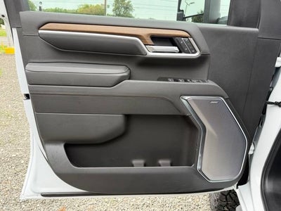 2026 Chevrolet Silverado 3500 HD High Country DRW Black Widow