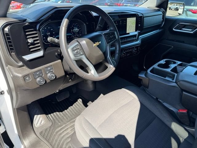 2022 Chevrolet Silverado 1500 LT (2FL)