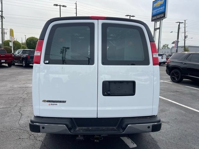 2025 Chevrolet Express Cargo WT