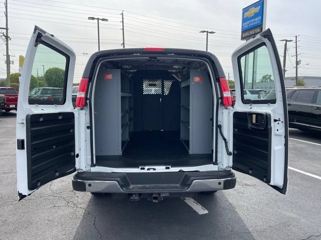 2025 Chevrolet Express Cargo WT