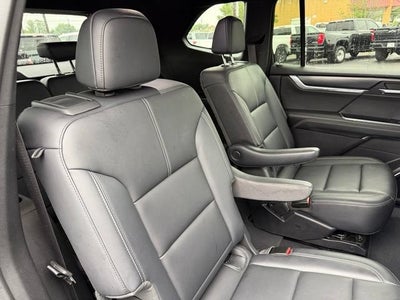 2024 GMC Acadia Elevation
