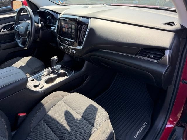 2018 Chevrolet Traverse LT Cloth