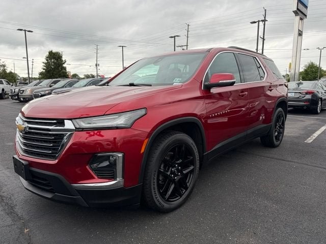 2023 Chevrolet Traverse LT Leather