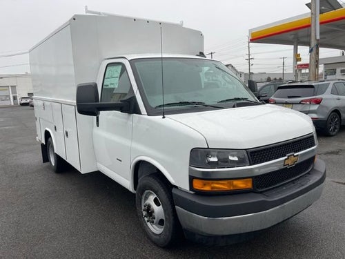 2026 Chevrolet Express Cutaway 3500 1WT