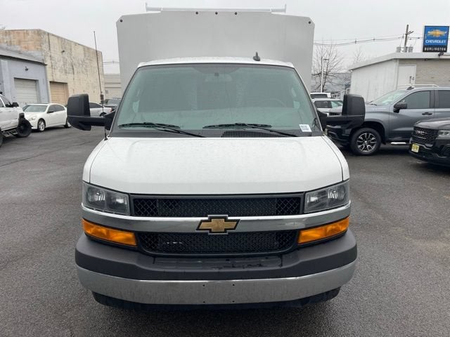 2026 Chevrolet Express Cutaway 3500 1WT