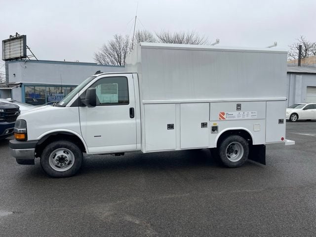 2026 Chevrolet Express Cutaway 3500 1WT