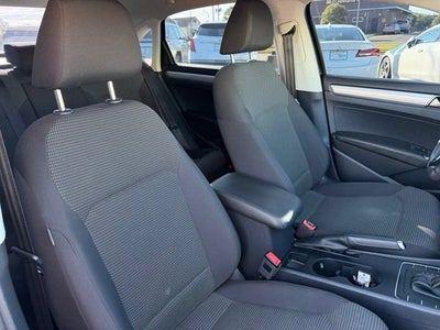 2017 Volkswagen Passat 1.8T S