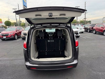 2020 Chrysler Voyager LXI