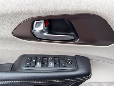 2020 Chrysler Voyager LXI