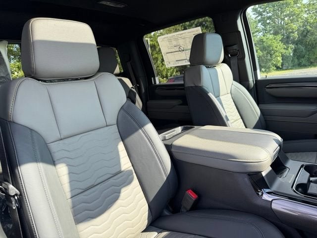 2026 Chevrolet Silverado 2500 HD ZR2 - Photo 11