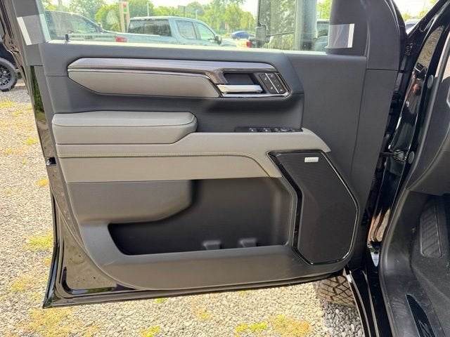 2026 Chevrolet Silverado 2500 HD ZR2 - Photo 14
