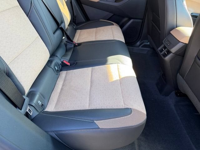 2027 Chevrolet Equinox ACTIV - Photo 11