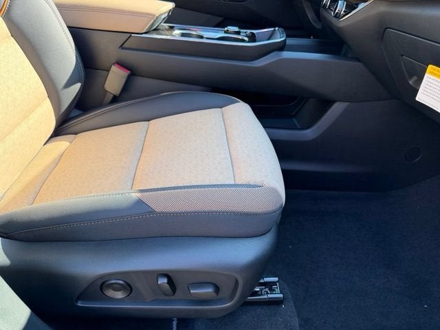 2027 Chevrolet Equinox ACTIV - Photo 15