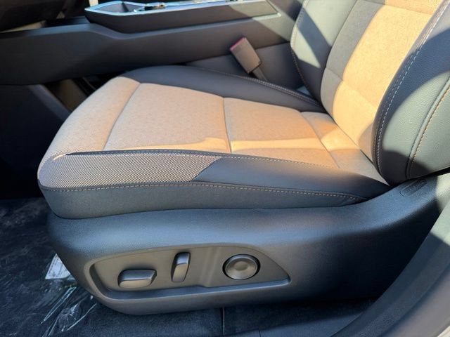 2027 Chevrolet Equinox ACTIV - Photo 17
