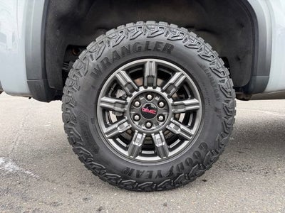 2025 GMC Sierra 1500 AT4X