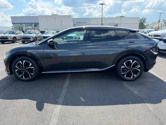 2022 Kia EV6 Wind