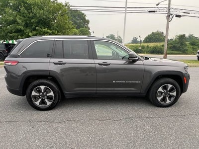 2022 Jeep Grand Cherokee 4xe BASE