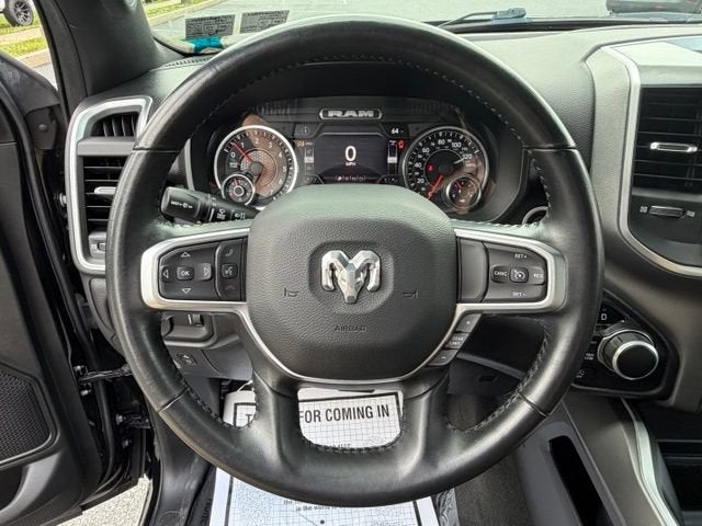 2022 RAM 1500 Big Horn Crew Cab 4x4 5'7" Box