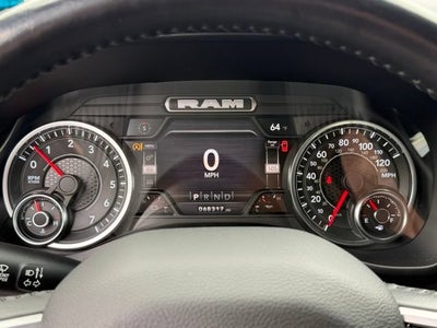 2022 RAM 1500 Big Horn Crew Cab 4x4 5'7" Box