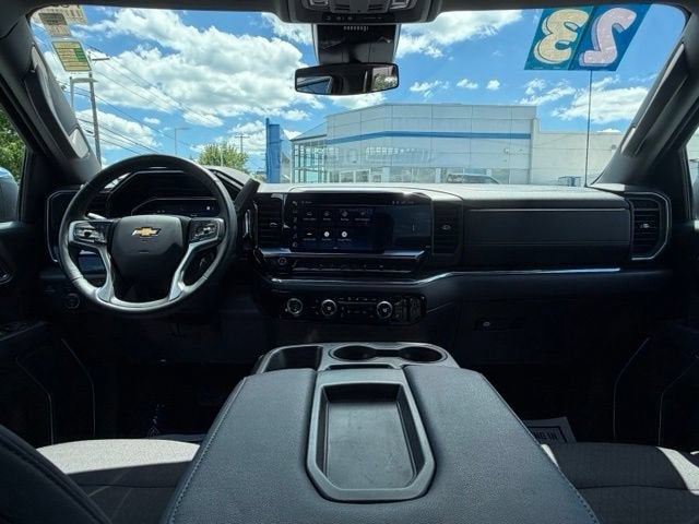 2023 Chevrolet Silverado 1500 LT (2FL)