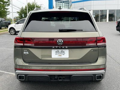 2024 Volkswagen Atlas 2.0T Peak Edition SE w/Technology