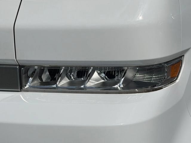 2024 BrightDrop Zevo 600 EJY