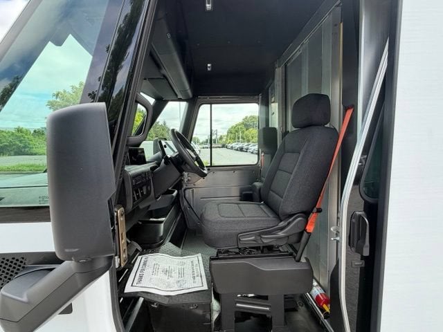 2024 BrightDrop Zevo 600 EJY