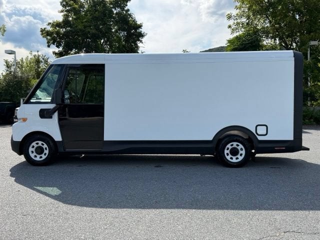 2024 BrightDrop Zevo 600 EJY