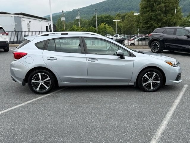 2022 Subaru Impreza Premium 5-Door
