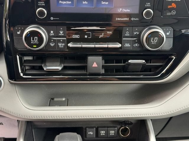 2021 Toyota Highlander XLE