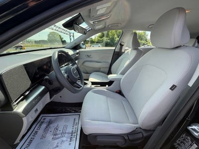 2024 Hyundai Kona SE